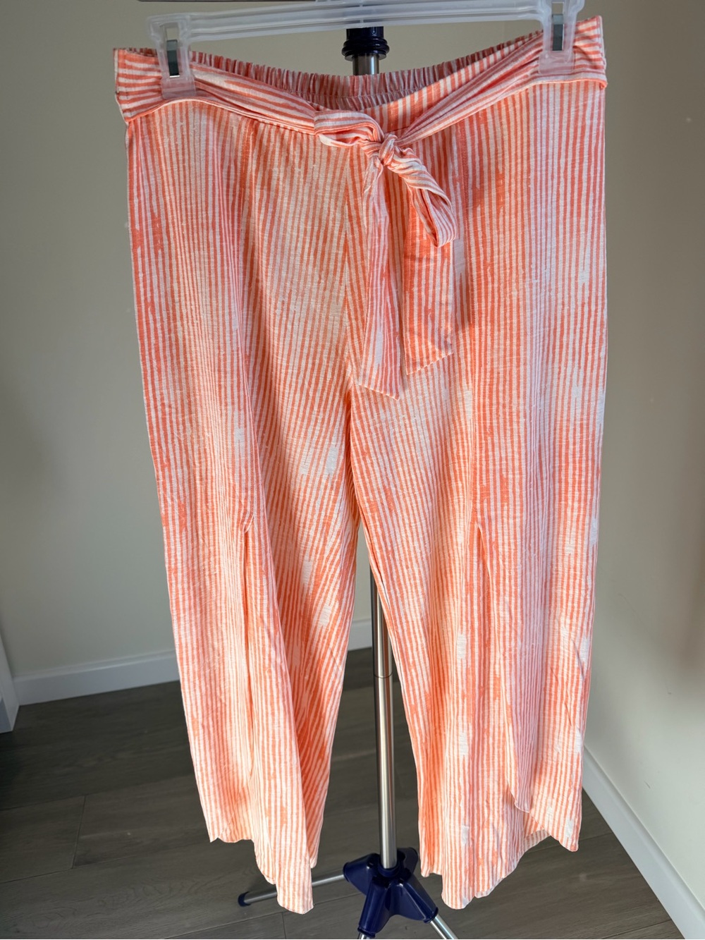 Grey State Coral & White Striped Tie Waist Pants open legs 80% cotton 20% linenS
